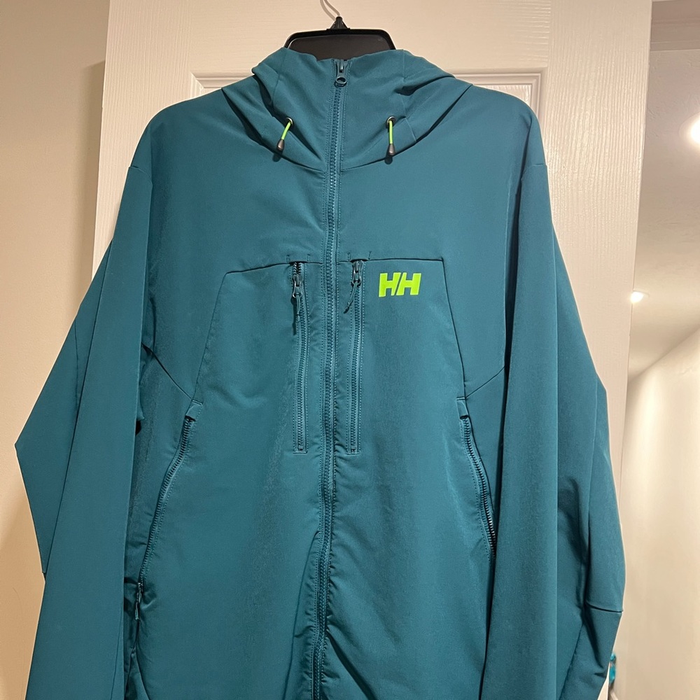 Helly Hansen paramount series